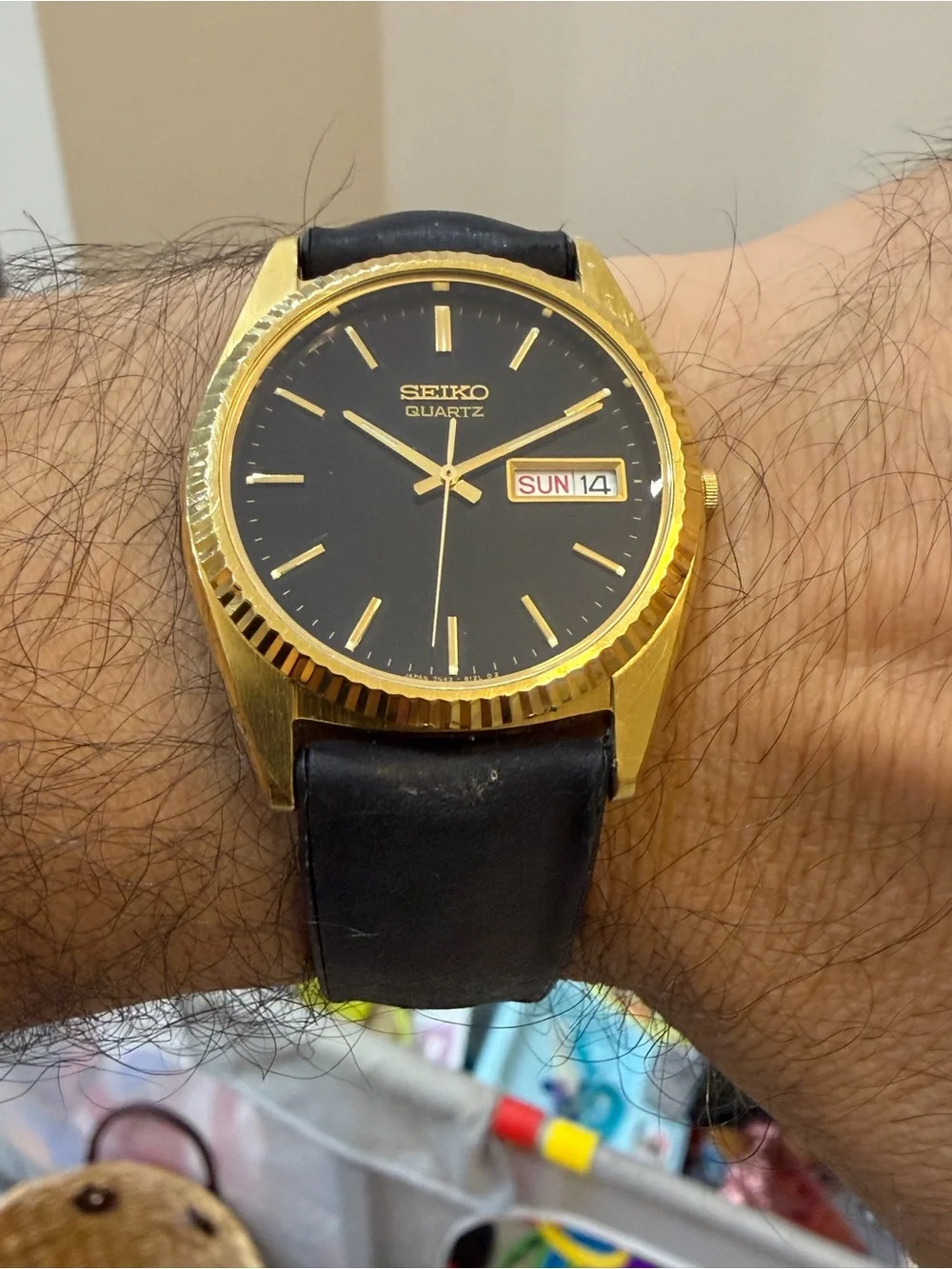 Vintage Seiko 7N43-8A10 Gold Tone Day Date Men Quartz Dress Watch